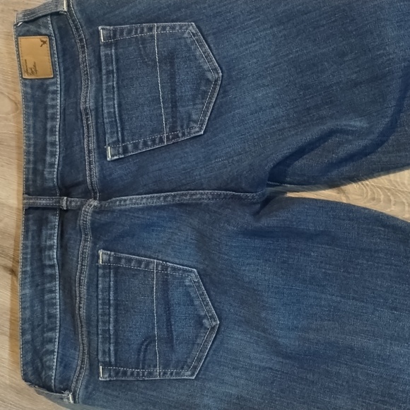 American Eagle Stretch Favorite  Boyfriend Woman's Size 10 Jeans - Picture 8 of 9